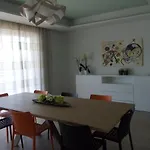 Lauro Luxury קסטלבאטה