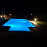 לינה וארוחת בוקר Lauro Luxury קסטלבאטה