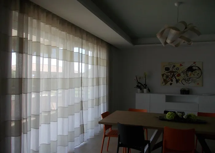 Lauro Luxury Bed & Breakfast 4*