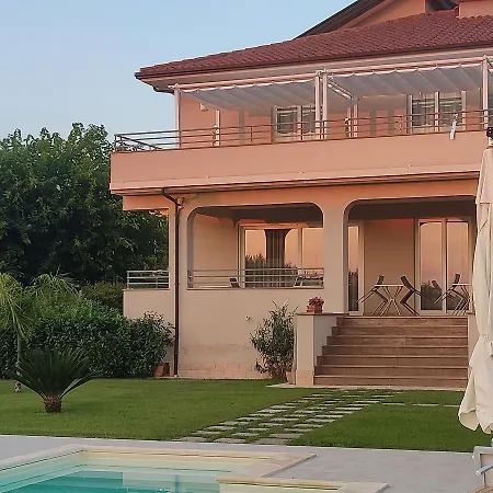 Lauro Luxury Nocleg ze śniadaniem 4*