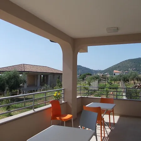 Lauro Luxury Bed and Breakfast